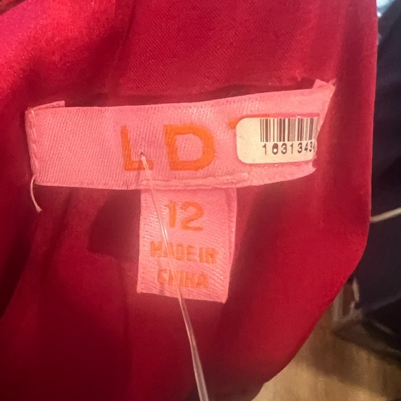 Chic Long Sleeve Floral Dress in Red and Black - Picture 16 of 16